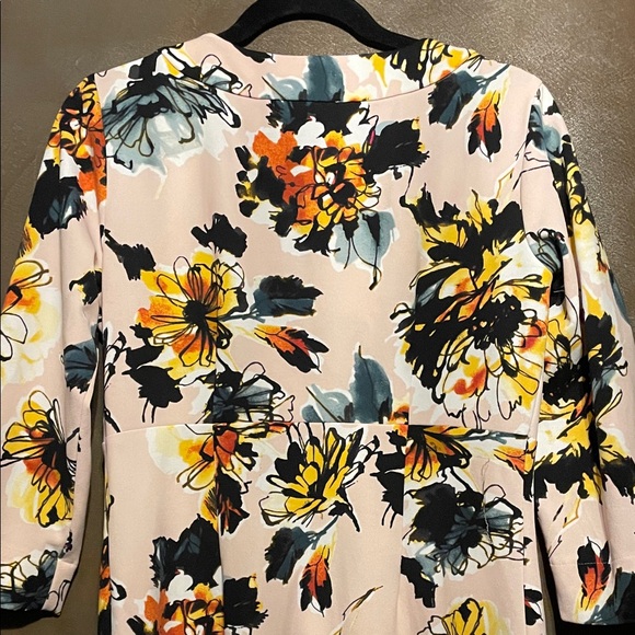 Pappagallo Floral Long Sleeve Dress - Black and Yellow - Picture 6 of 6